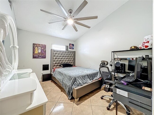 Building Photo - 14826 Lady Victoria Blvd