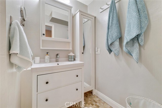 Building Photo - 128 46th St