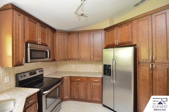 Building Photo - 5 Biddleson Pl