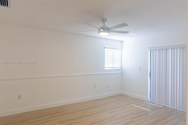 Building Photo - 7028 SW 106th Pl