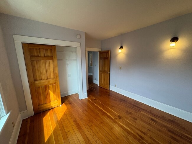 Building Photo - 8524 SE 11th Ave