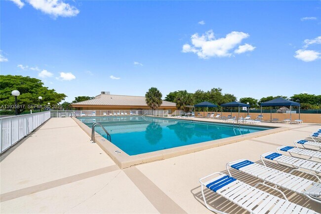 Building Photo - 13611 SW 77th St