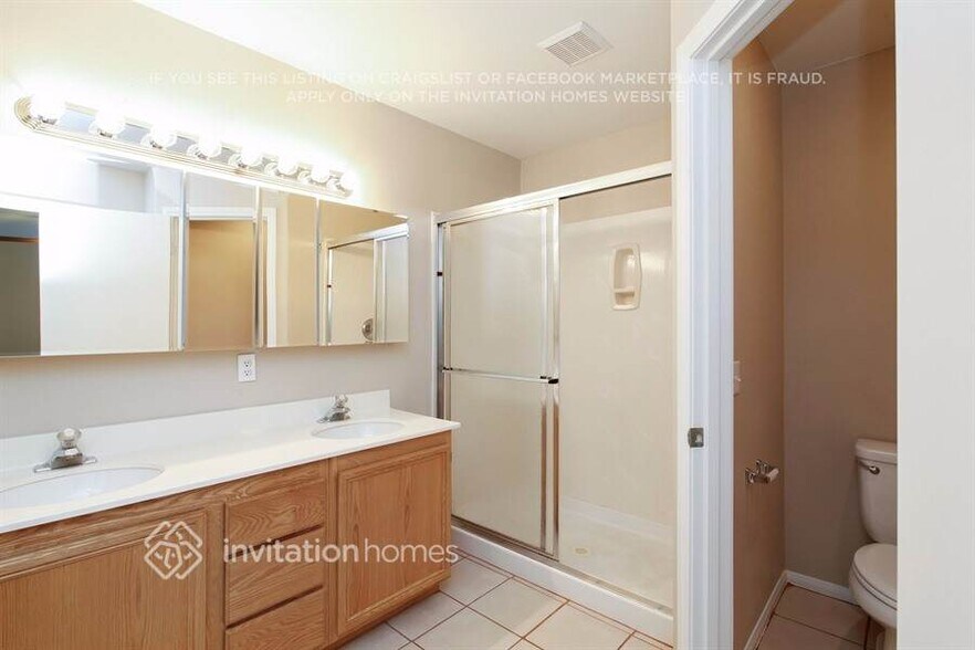 Building Photo - 9428 Warm Waters Ave