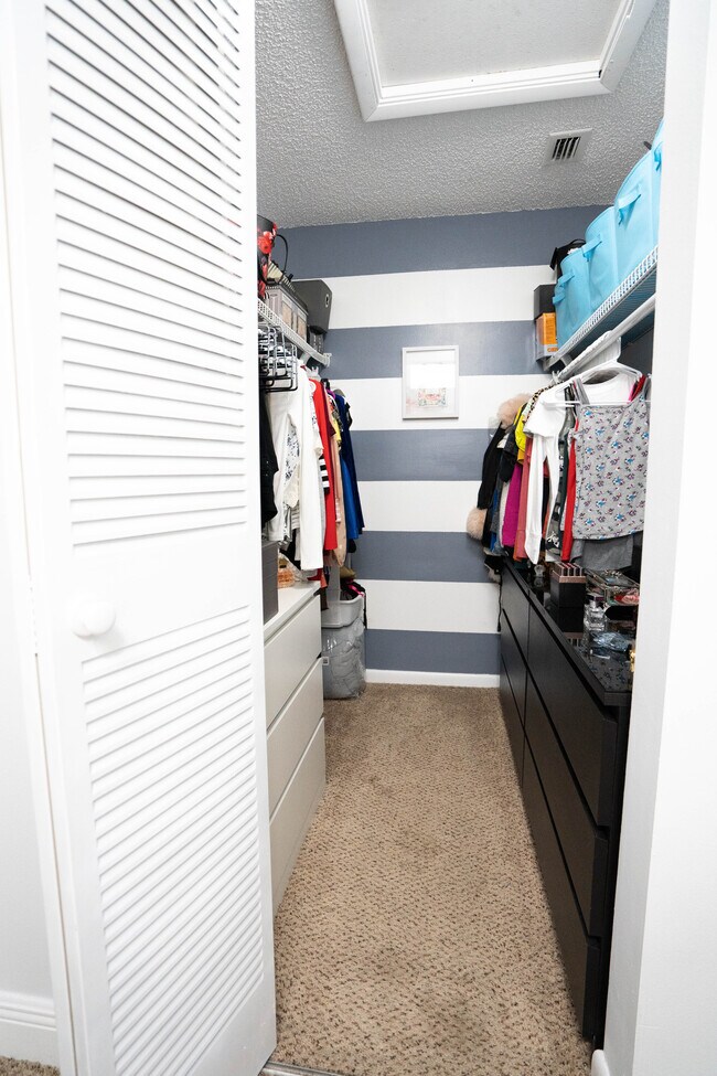 Walk-in Closet - 2281 SW 15th St