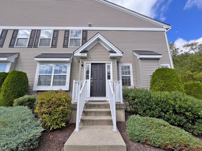 Building Photo - 4170 Bunker Hill Dr N