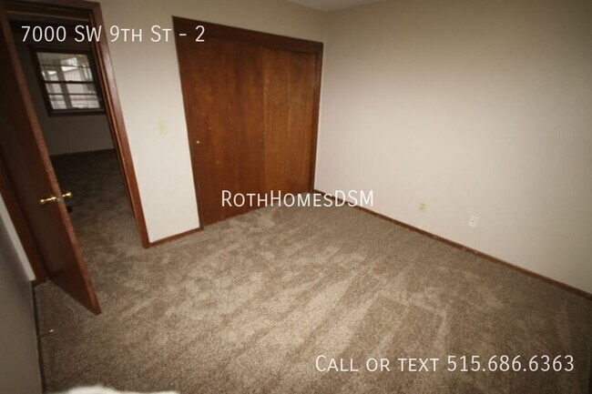 Building Photo - 7000 SW 9th St