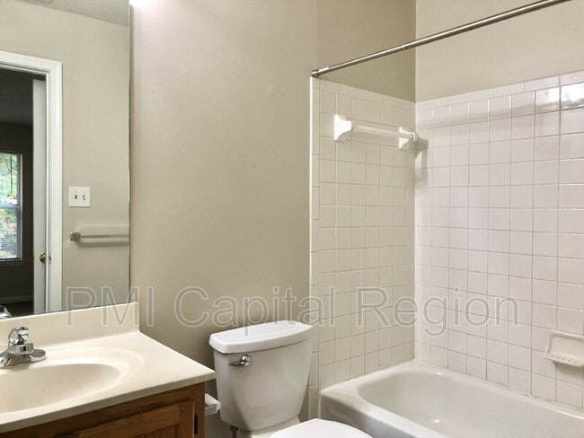 Building Photo - 2812 Clear Shot Dr