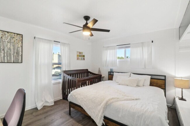 Building Photo - 1319 Lexington Ave