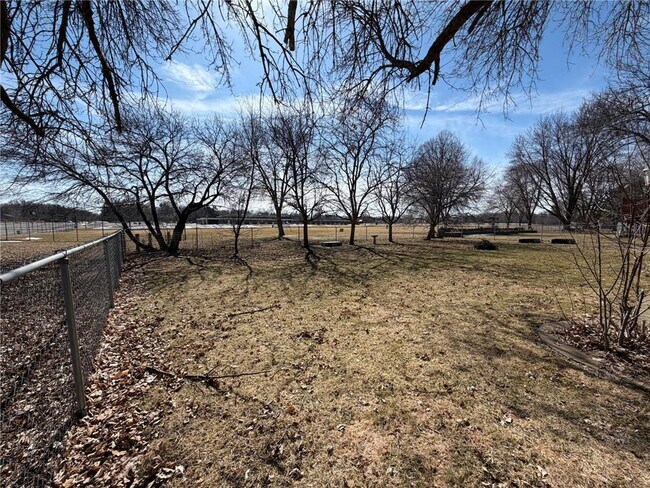 Building Photo - 11941 69th Ave N