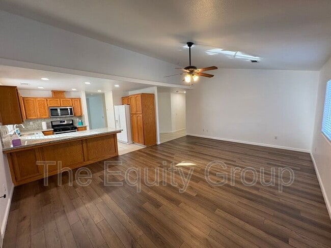 Building Photo - 3908 S Dans St