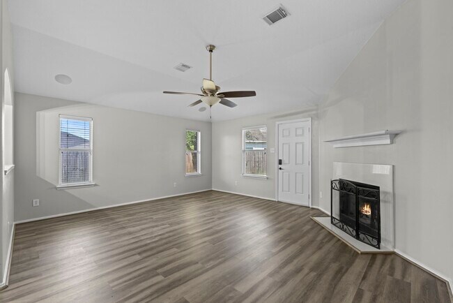 Building Photo - 9606 Babbling Spring Ct