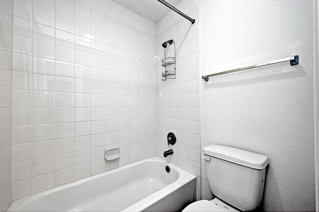 Building Photo - 29897 Dovetail Blf Ln