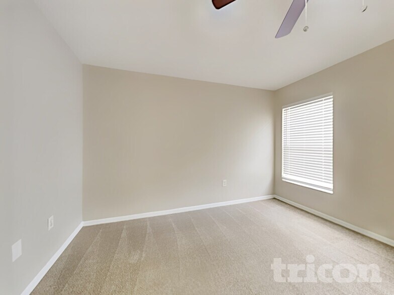 Building Photo - 10499 Little St