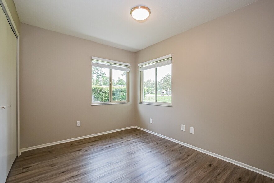 Building Photo - 522 Westport Dr