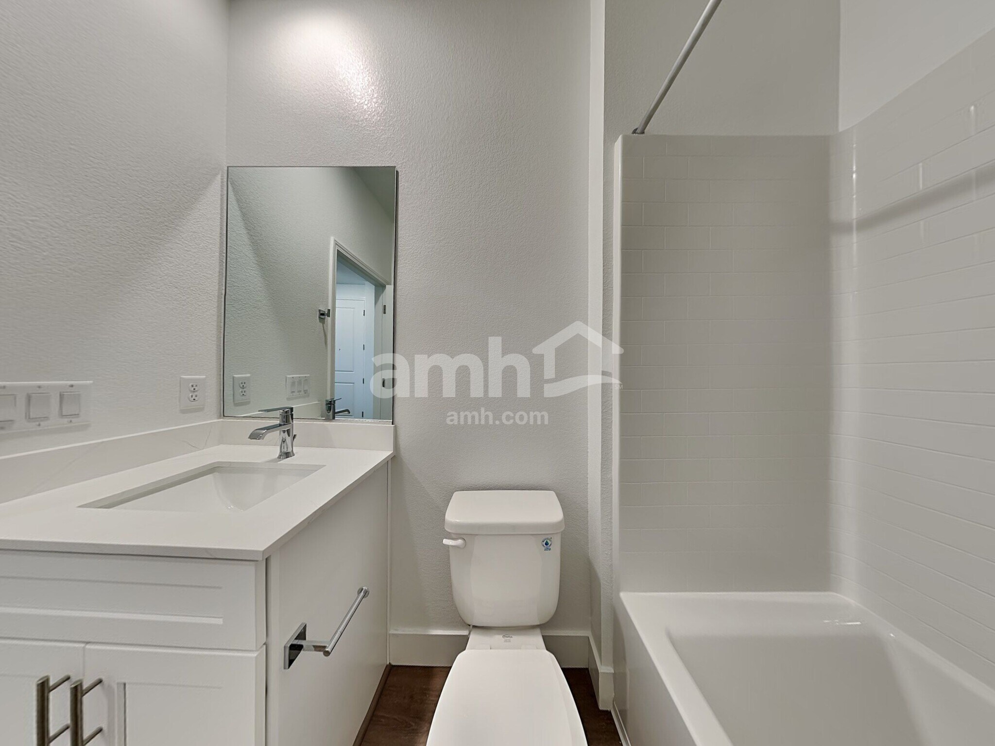 Building Photo - 11123 Magallanes St