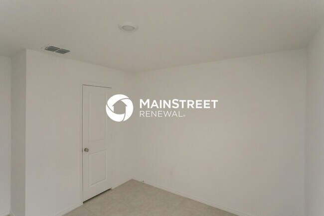 Building Photo - 3 Bedroom Pet-Friendly Home in Crandall, TX with Main Street Renewal