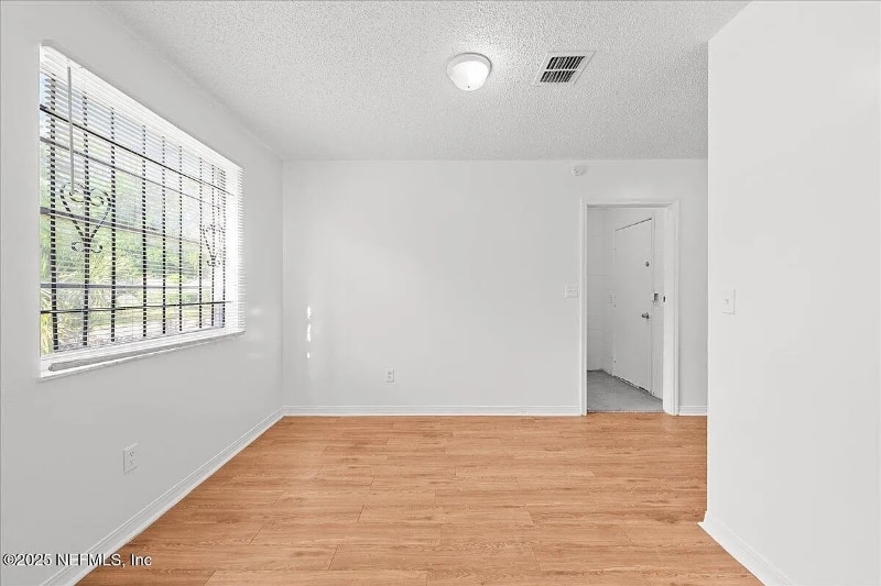 Building Photo - 1603 W 29th St