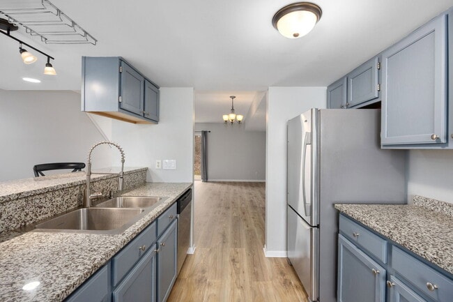 Building Photo - 7033 S Cannon Pl Dr