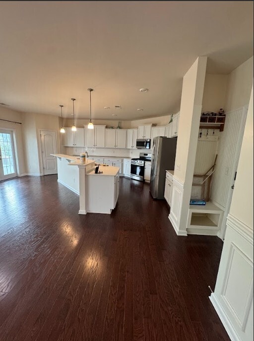 Building Photo - Modern Comfort Meets Space – 4BR/3.5BA Hom...