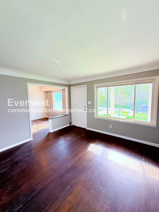 Building Photo - 8270 Trinity St