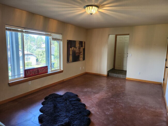 Building Photo - 2564 NW Monterey Pines Dr