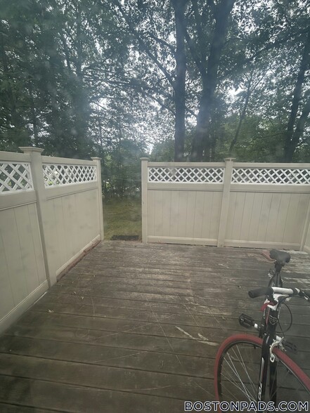 Building Photo - 34 Village Hill Ln