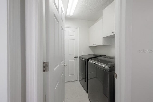 Building Photo - 1639 Arbor Knoll Loop