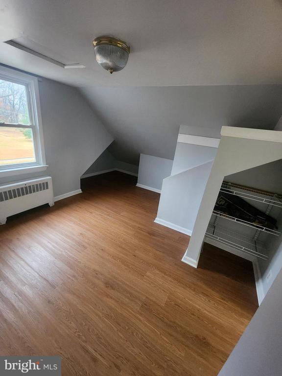 Building Photo - 17 Malan Ave