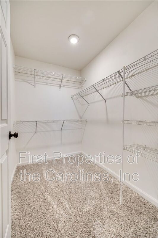 Building Photo - 618 Bayou Cir