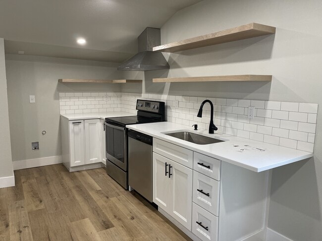 Building Photo - 202 NE 92nd Pl