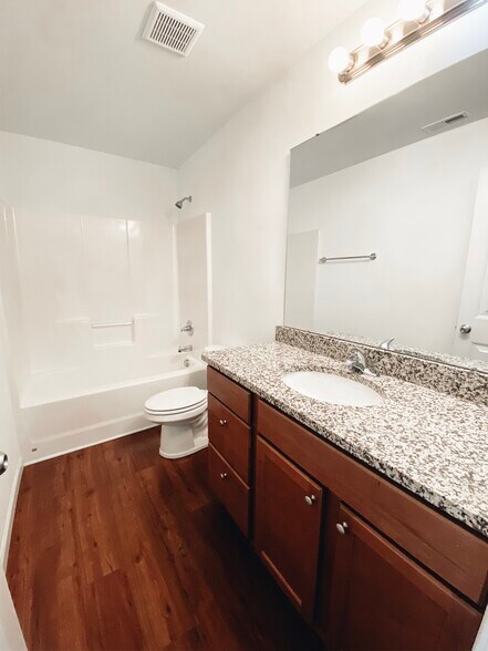 Building Photo - 332 Flat Cove Rd
