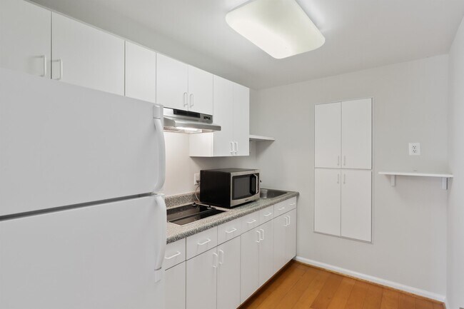 Building Photo - 9913 Longford Ct