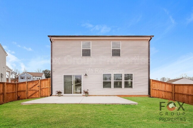 Building Photo - 144 Dyssa Lp