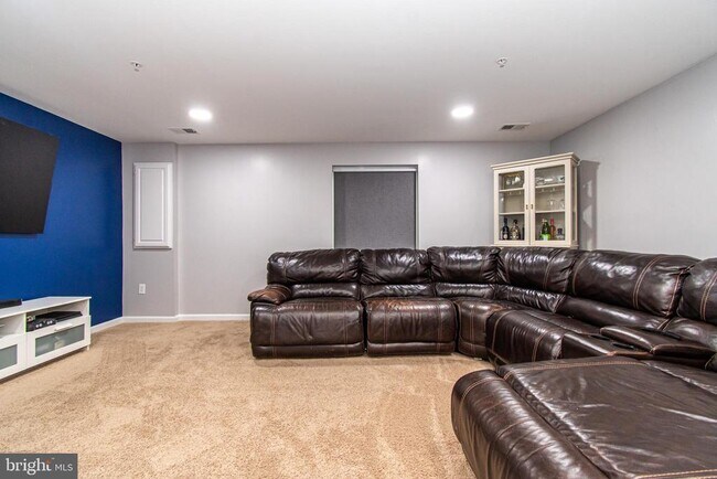Building Photo - 4559 Tinder Box Cir