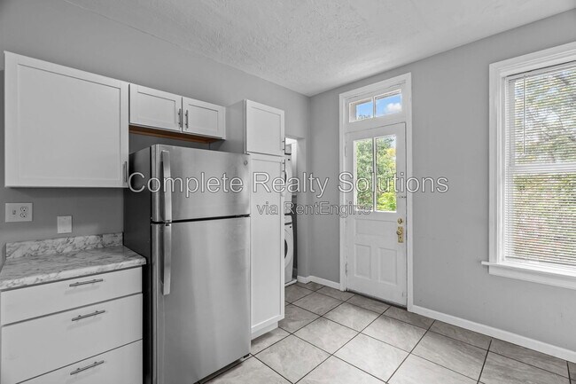 Building Photo - 4109 Hartford St