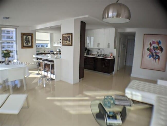 Building Photo - 9273 Collins Ave