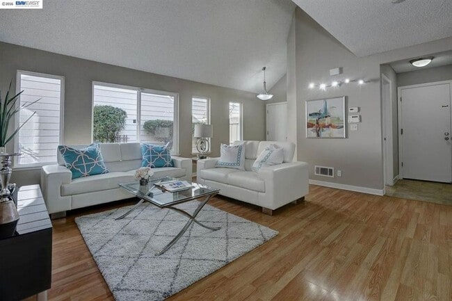 Building Photo - $4190 / 3BR GORGEOUS ARDENWOOD HOME IN NORTH FREMONT