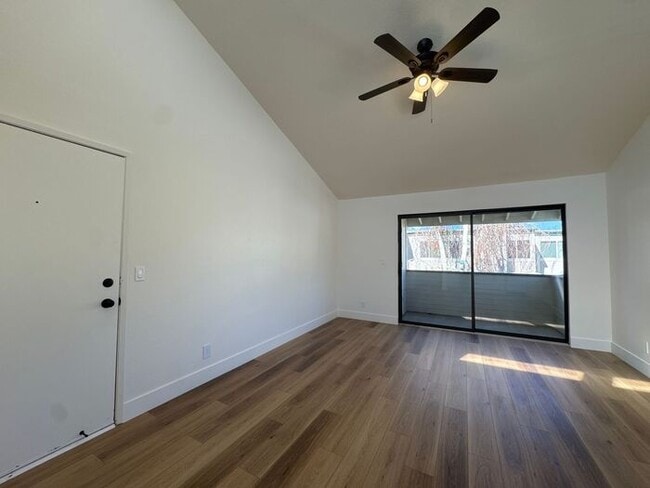 Building Photo - Newly Remodeled Studio in Sparks! Availabl...