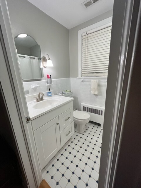 Building Photo - 5400 Dorchester Rd