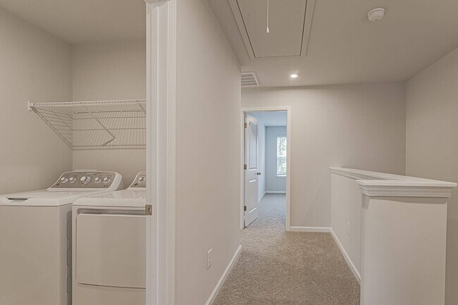 Building Photo - 231 Santorini Wy