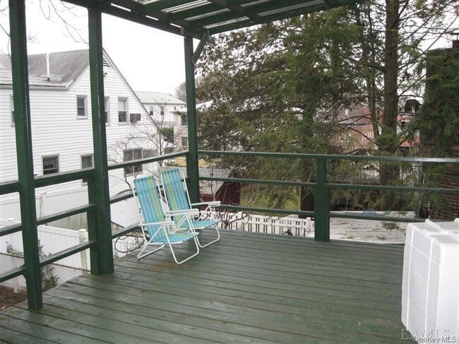 Building Photo - 396 Kimball Ave