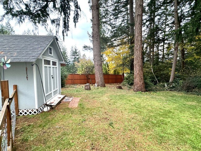 Building Photo - Charming 1-Bedroom 1 bath duplex in Gig Harbor