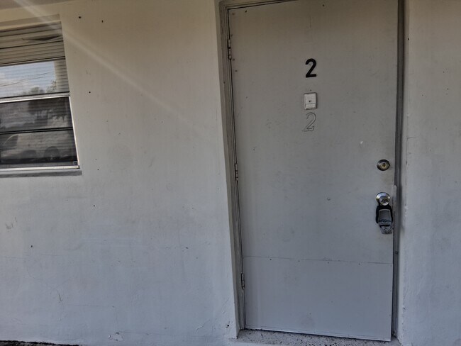 Building Photo - 4111 SW 24th Ct