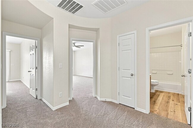 Building Photo - 8852 Regatta Bay Pl