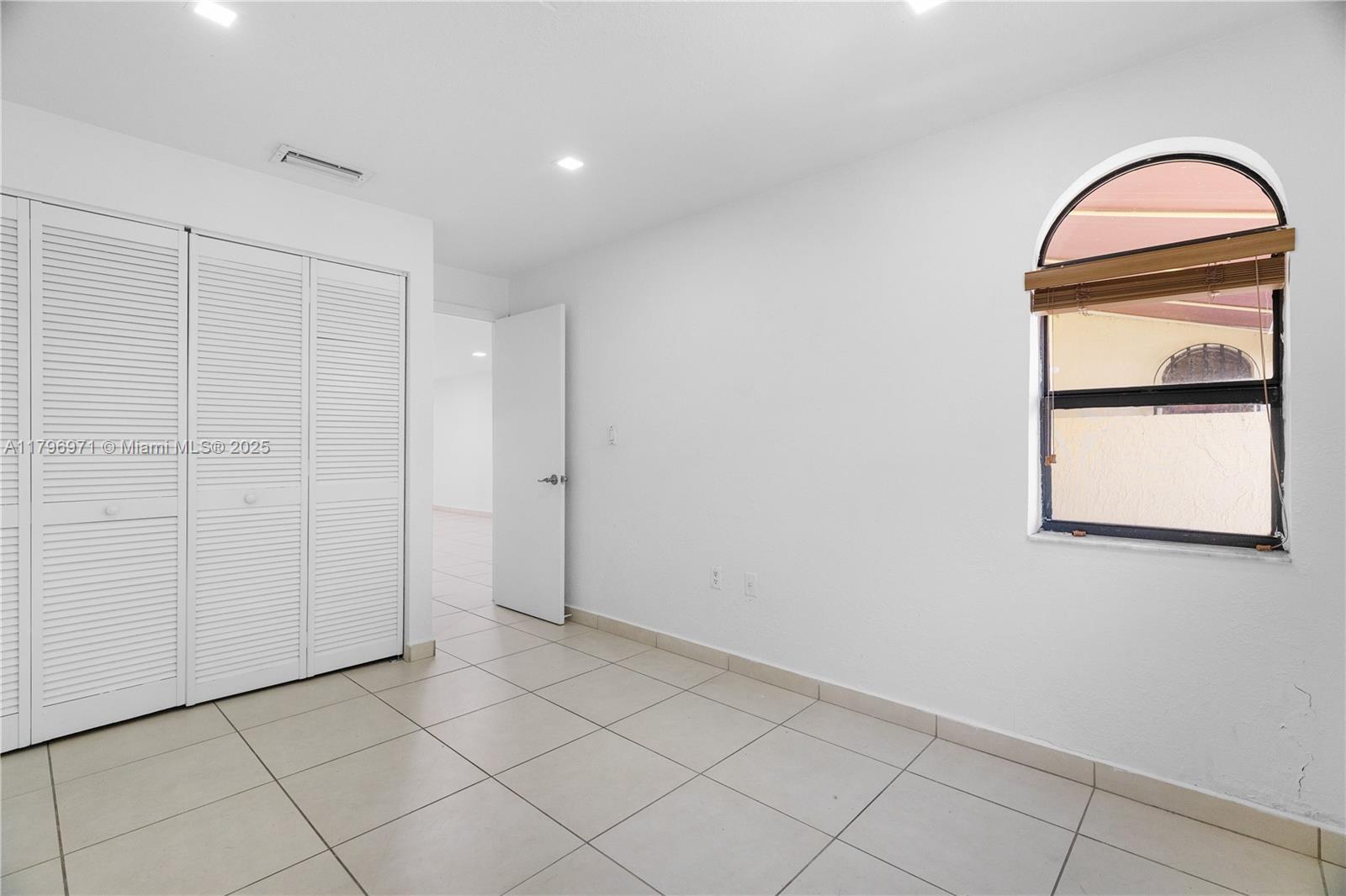 Building Photo - 2090 SW 122nd Ave