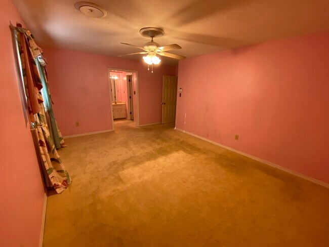 Building Photo - 5075 Riverwood Cir - NE Jackson
