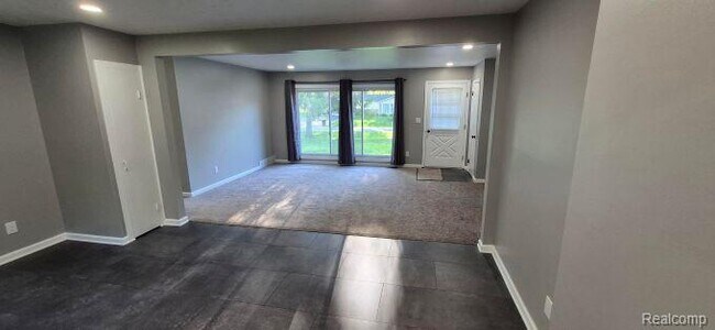 Building Photo - 6253 Cramlane Dr