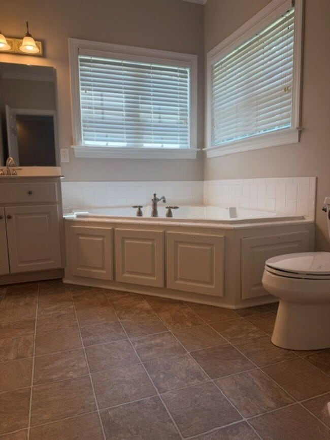 Building Photo - 3 Bed/2 Bath with Bonus Room in CBA Schools