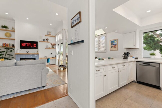 Building Photo - 1240 Grand Ave