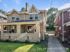 Building Photo - 739 Shady Dr E